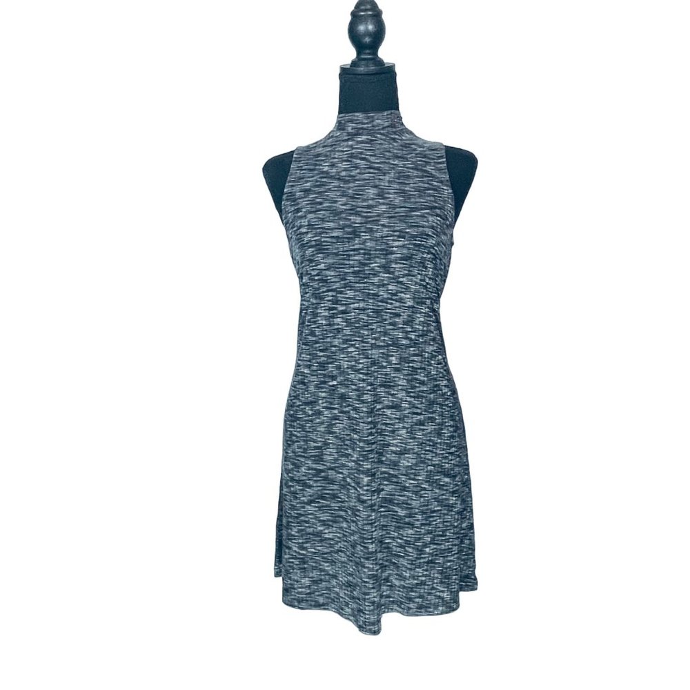 Alya - Knee Length Sleeveless Gray Dress - XS